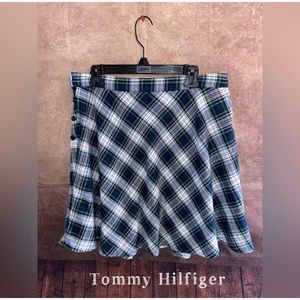 Tommy Hilfiger Plaid School Uniform Skirt-size 14-has shorts underneath-NWOT